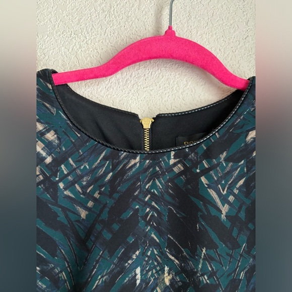 Donna Karan New York Dark Green Abstract Scuba Knit Leather Trim Sheath Dress 4 - Picture 7 of 13